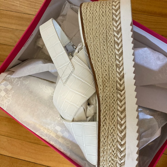 Vince Camuto Platform Sandals Size 8.5 - Picture 2 of 7